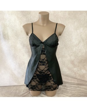 Babydoll en Satin et Dentelle avec String Assorti