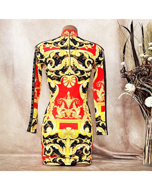 Robe_a_Strass_et_Imprimes_Baroques