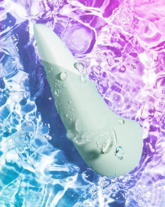 vibromasseur-clitoridien-womanizer-vibe-vert