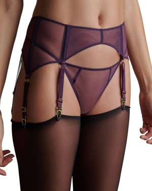 porte-jarretelles-amoureuse-prune-maison-close