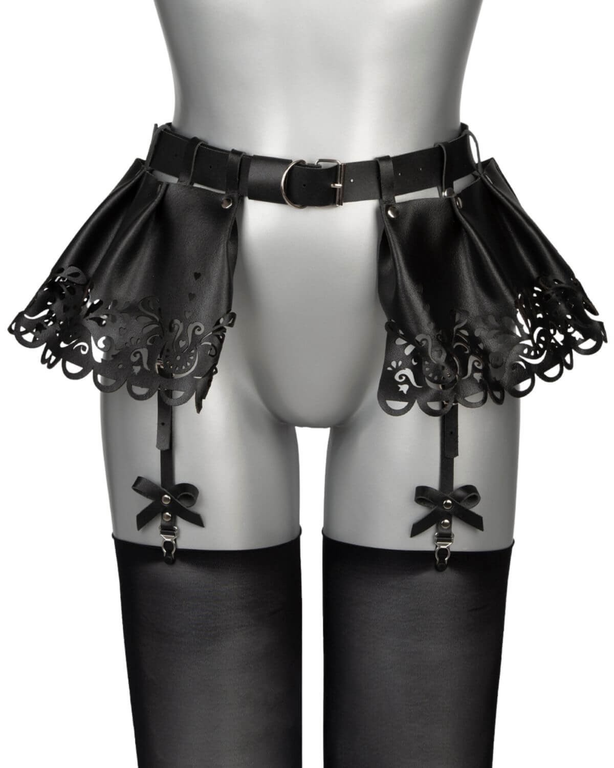 mini-jupe-cuir-jarretelles-lilly-voyeurx