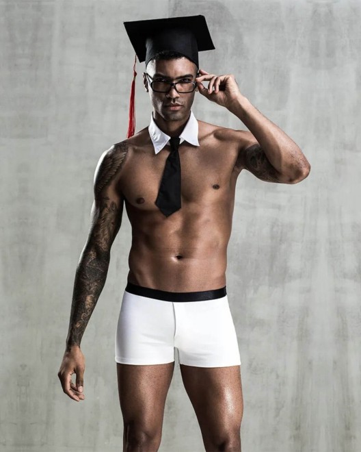 deguisement-erotique-homme-etudiant-sexy