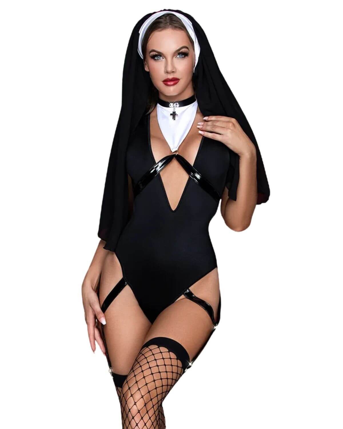 costume-erotique-femme-deguisement-nonne-sexy