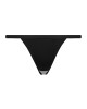 string-ouvrable-pure-tentation-maison-close-noir