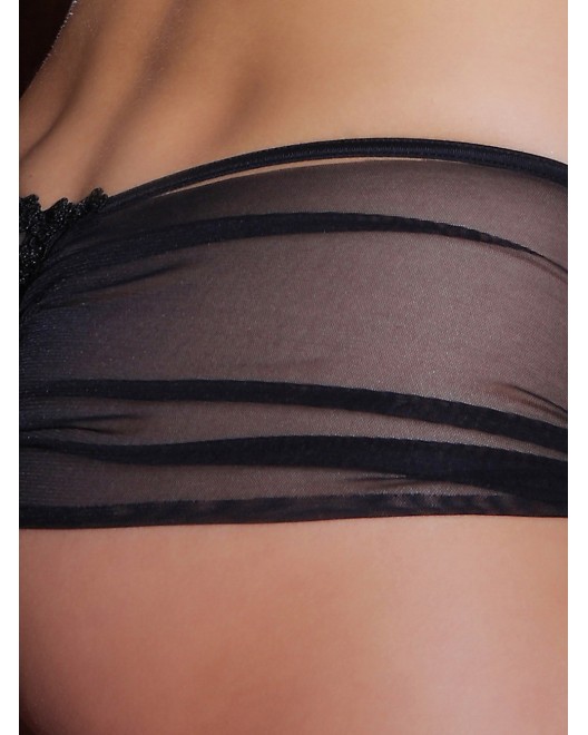 String nu voile (drapé) Love Noir (new version)