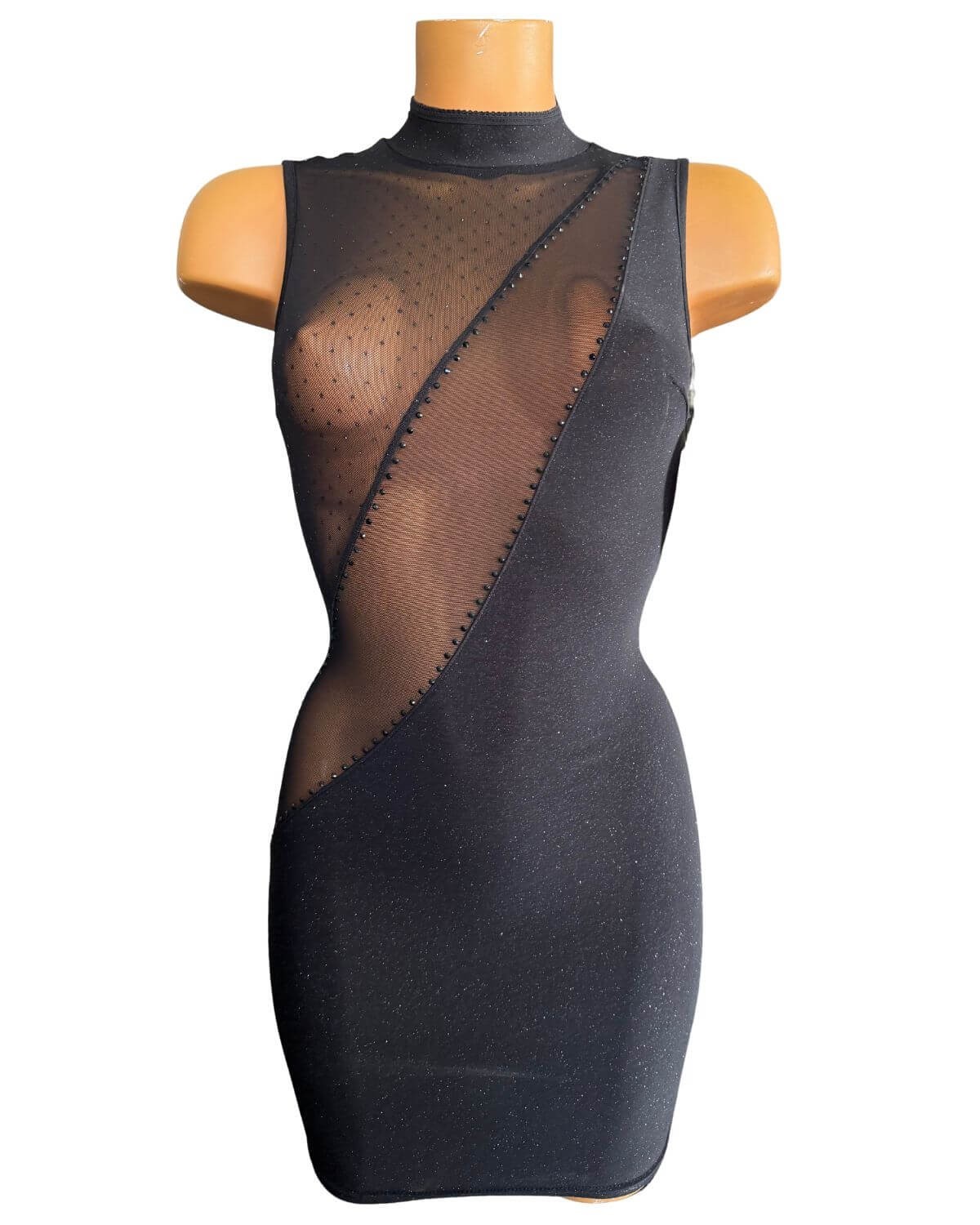 robe moulante à strass, collection Grace, OutX, mannequin