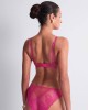 triangle bralette Sweet Euphoria, Aubade Lingerie, fuchsia, porté avec culotte assortie, de dos