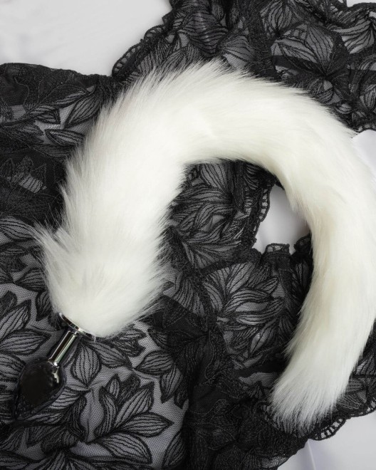 mini-plug-queue-de-renard-captive-blanche