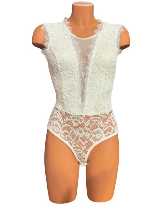 body dentelle dos nu blanc, Collection exclusive Paradise Boutik, sur mannequin de face