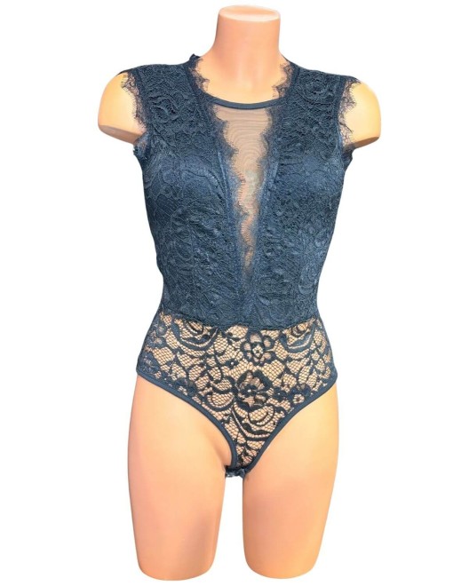 body dentelle dos nu noir, Collection exclusive Paradise Boutik, sur mannequin de face