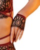 mitaines en dentelle Femme Fatale, Jolidon Clandestine, zoom sur main
