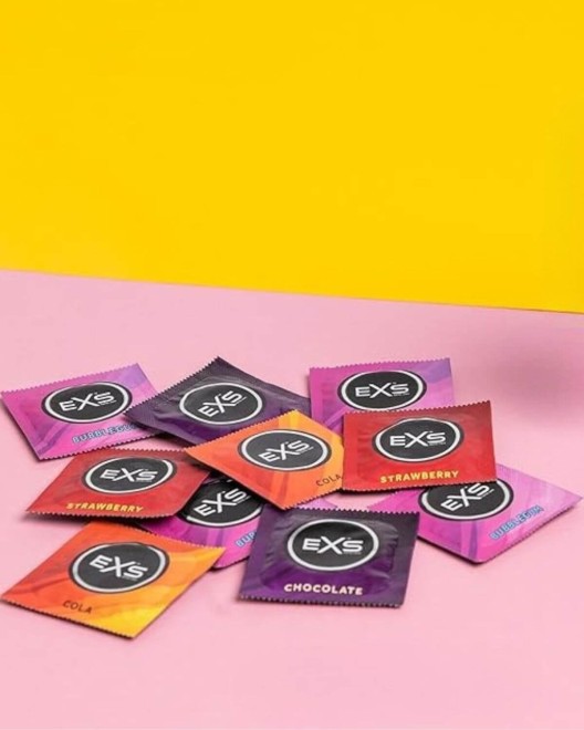 préservatifs parfumés Mixed Flavoured, Exs, lot de 2, étuis