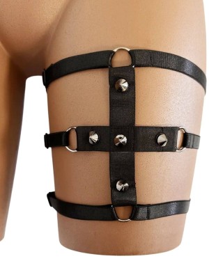 jarretière noire en croix cloutée, Paradise Boutik, devant