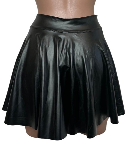 jupe évasée en wetlook, noire, Paradise Boutik, vue de dos sur mannequin