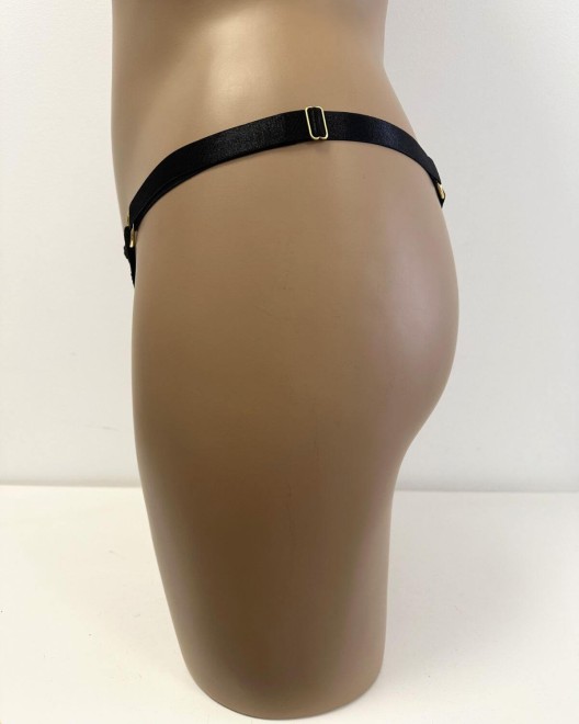 string échancré ajustable, noir et or, Paradise Boutik, sur mannequin, vue de profil