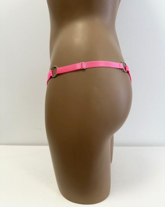 string échancré multicolore, Paradise Boutik, sur mannequin, vue de profil