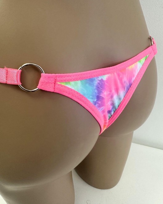 string échancré multicolore, Paradise Boutik, zoom sur anneaux