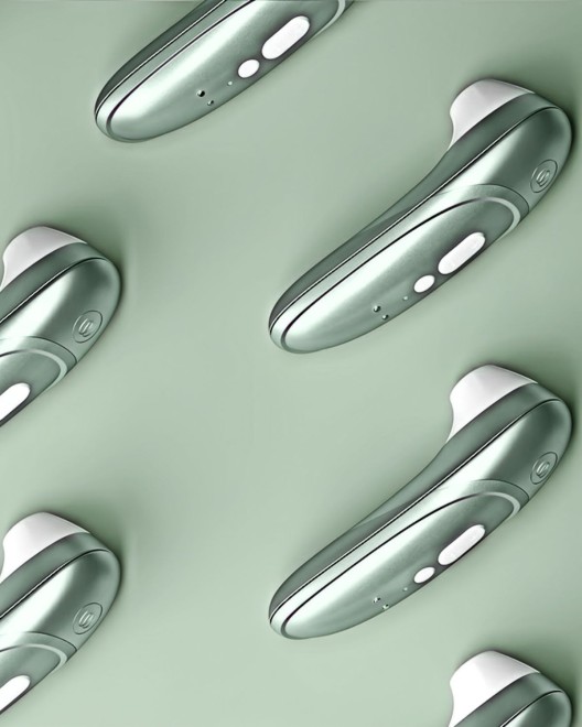 stimulateur clitoridien à air pulsé Womanizer Pro, vert sauge, exemplaires