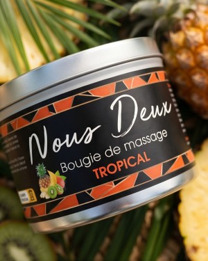 Bougie de massage senteur tropical zoom sur l'étiquette