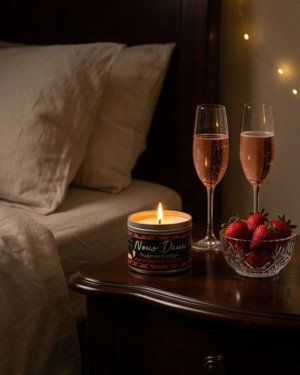 Bougie de massage sensuelle senteur vin pétillant à la fraise