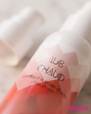 photo produit, lubrifiant, base eau, chauffant, zoom, etiquette