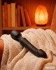 wand vibromasseur point g, Wanderfull, Paradise boutik, noir, canapé