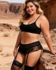 porte-jarretelles string en dentelle noir, Paradise Boutik, courbes généreuses